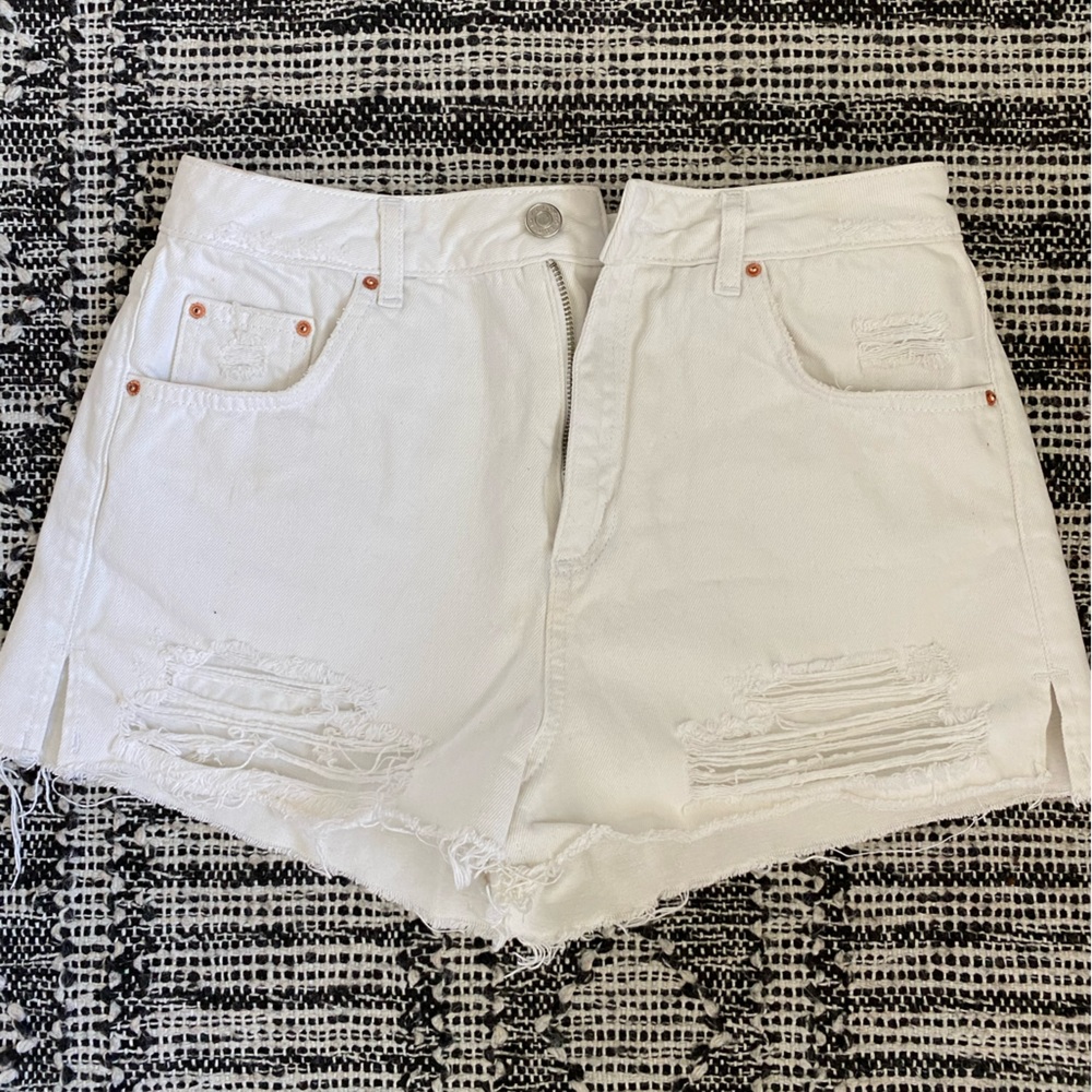 High waisted white denim shorts
